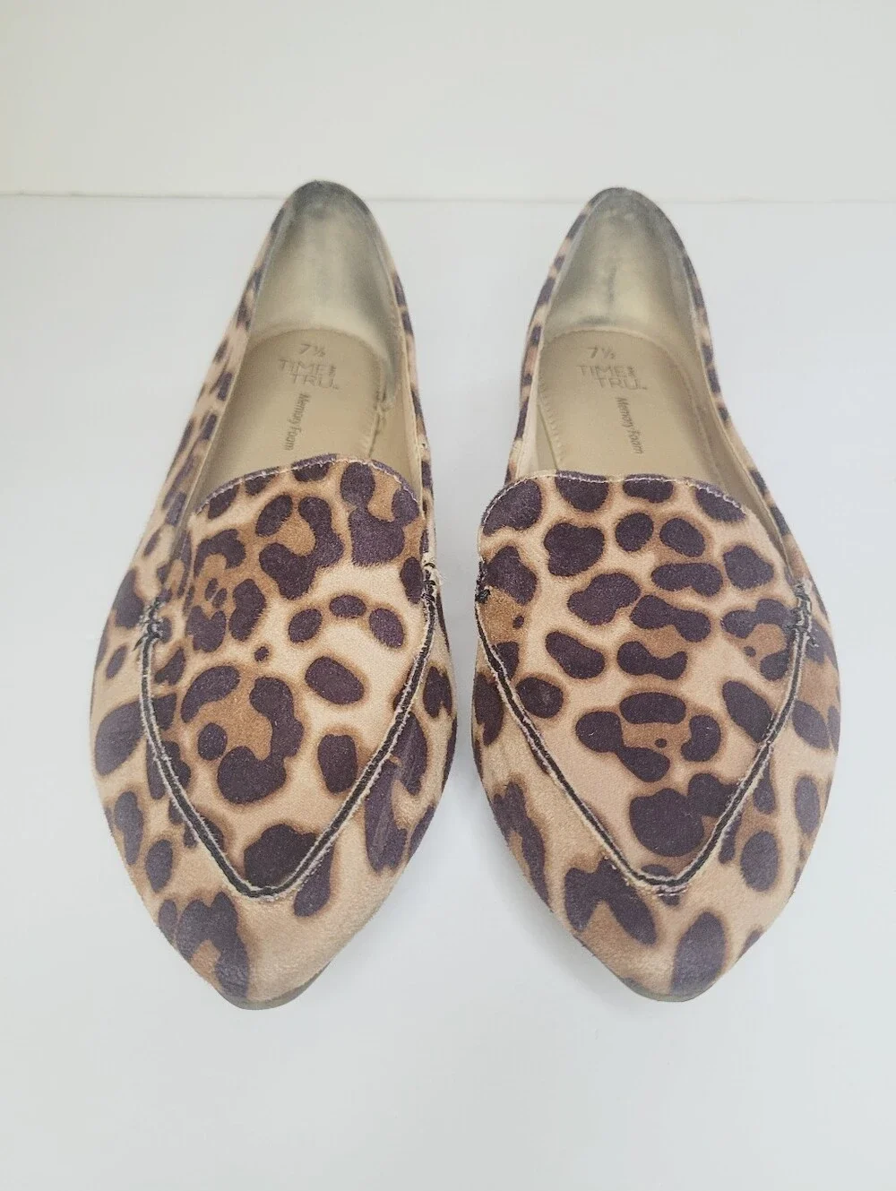 Time and Tru Flats Leopard Print Women’s 7.5 Pointed Toe Loafers Memory Foam